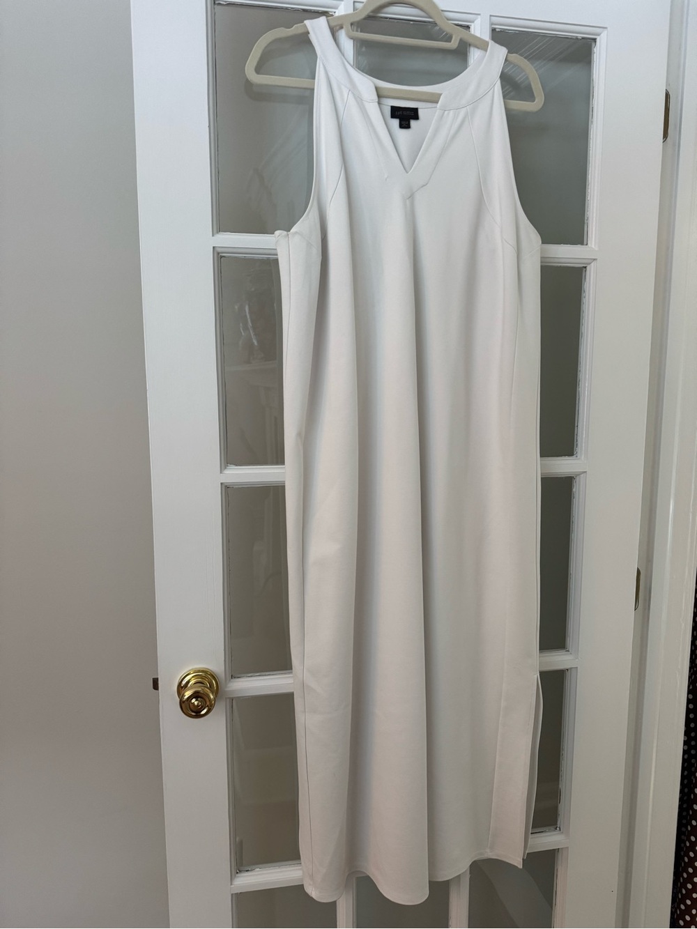 J. Jill Wearever Collection White Sleeveless V-Neck Maxi Dress